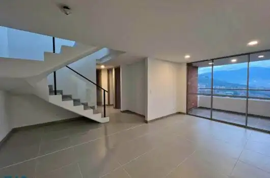 Spectacular brand new Penthouse with Jacuzzi, Duplex located in Envigado, el Chingui